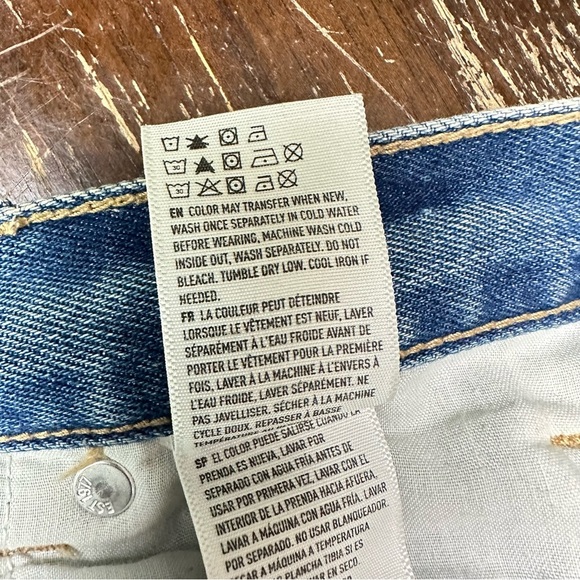 AMERICAN Eagle Ripped Mom Jean High Rise Denim Size 0 - Picture 11 of 12